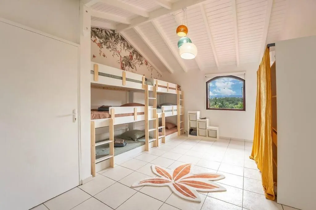 Spacieuse Villa Corossol Avec Piscine Et Jeux Exterieurs Le Gosier  Guadeloupe