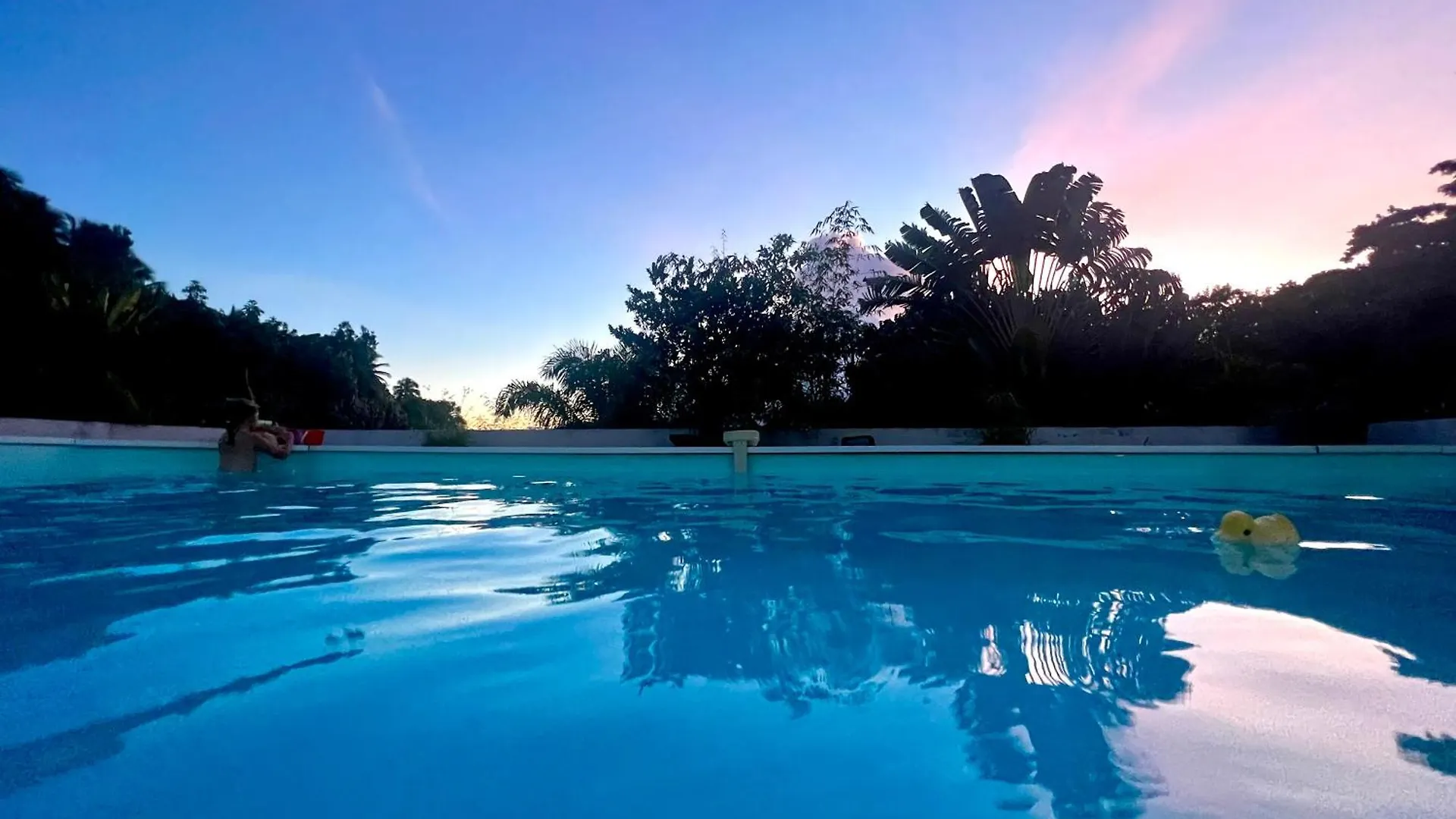 Spacieuse Villa Corossol Avec Piscine Et Jeux Exterieurs Le Gosier  Le Gosier (Grande-Terre)